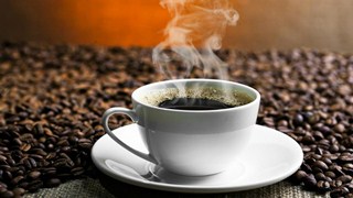 Sử dụng café buổi sáng và hiện tượng cương dương 