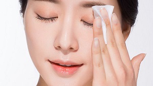 Ăn ngủ điều độ, skincare đều đặn mà da vẫn nổi mụn, vậy 100% là do nguyên nhân này rồi!