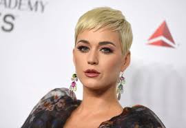 Katy Perry: Đừng vì một Witness mà nỡ quay lưng lại hoàn toàn với cô ấy!