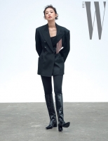 Diện chung mẫu blazer: Taeyeon khoe eo thon mướt mắt, Jennie sang chảnh nhưng cả hai đều hack dáng siêu cao thủ Diện chung mẫu blazer: Taeyeon khoe eo thon mướt mắt, Jennie sang chảnh nhưng cả hai đều hack dáng siêu cao thủ