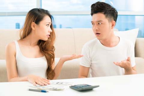 Chồng có yêu tôi khi quá rạch ròi chuyện tiền nong?