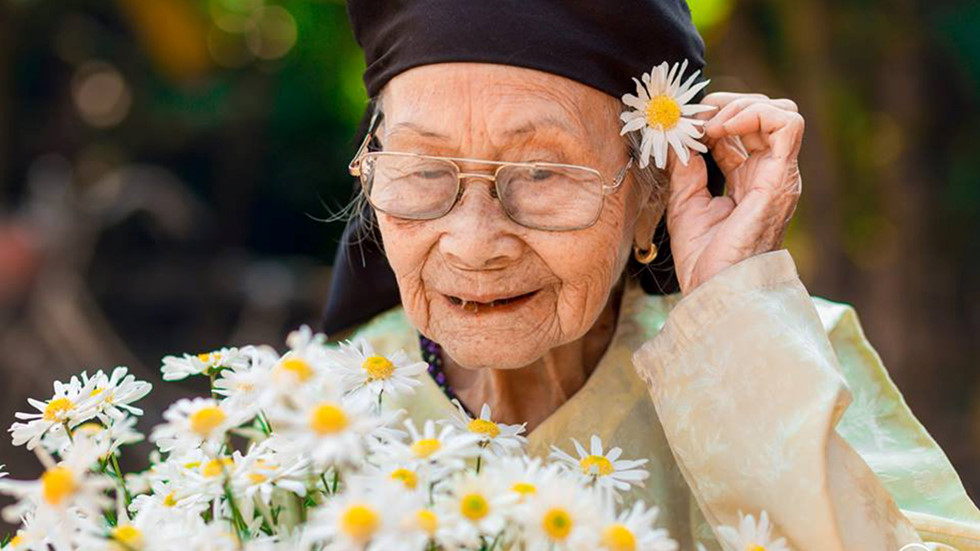 Bà ngoại thích “sống khổ”