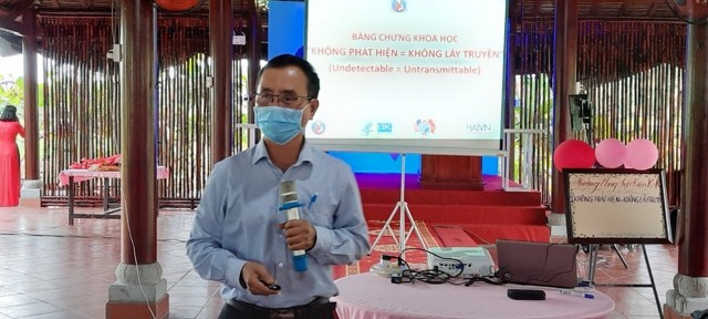 Người nhiễm HIV có tải lượng vi rút dưới ngưỡng phát hiện không làm lây truyền HIV cho bạn tình