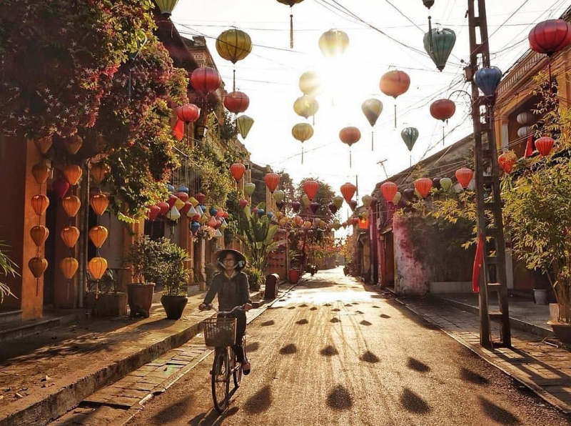 Những ngày chông chênh