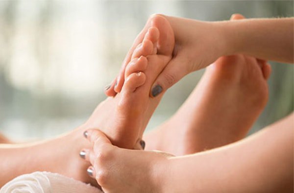 Hướng dẫn cách massage cho sản phụ khi chuyển dạ