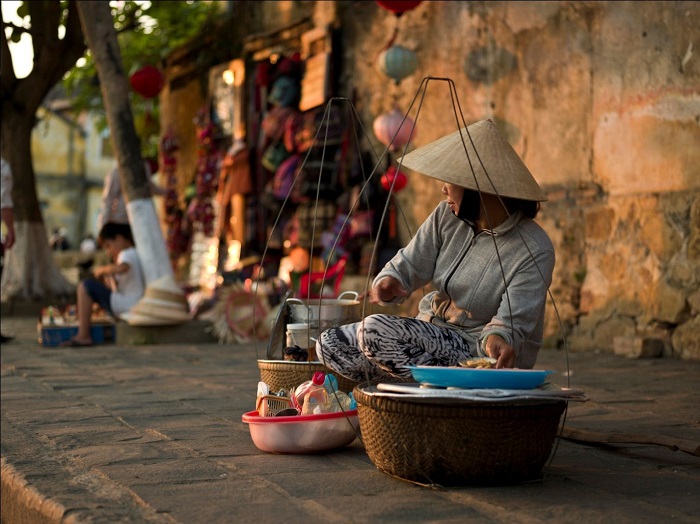 Top 10 gánh hàng ăn lâu năm ở Hà Nội, vẫn giữ nguyên hương vị xưa