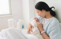 Nhận biết và xử trí những dấu hiệu nguy hiểm của bà mẹ sau sinh