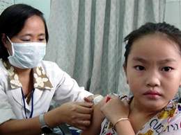 Tiêm ngừa HPV để phòng ung thư cổ tử cung: nhu cầu và thách thức